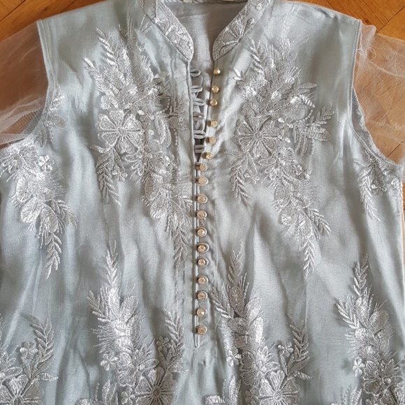 Pakistani/Indian Silver Net Kurta new - Picture 2 of 4
